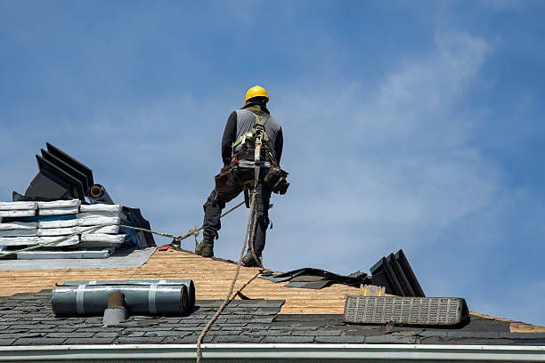 Professional Gutter Installation technician working in Wallsburg, UT